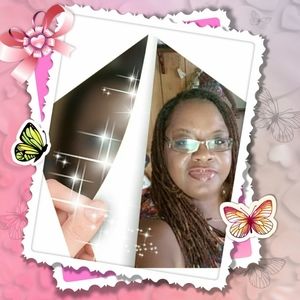 Meet your Posher, Loretta